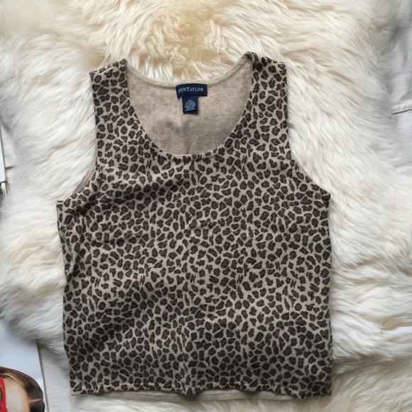 ANN TAYLOR LEOPARD PRINT CARDIGAN AND SHELL  TWINSET SZ  XSMALL - Picture 5 of 5